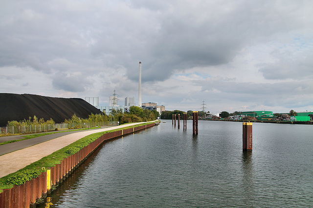 Rhein-Herne-Kanal kurz vor der Schleuse Wanne-Eickel / 5.10.2019