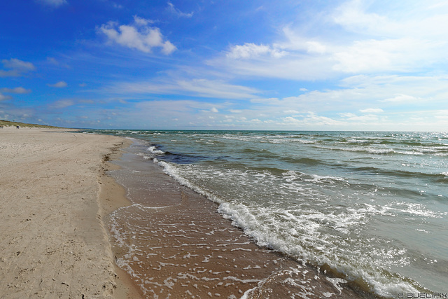 am Strand bei Smiltyne  (© Buelipix)