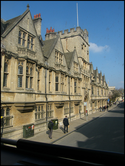 bus past Brasenose