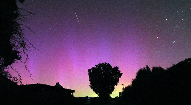 Polar light and meteorite