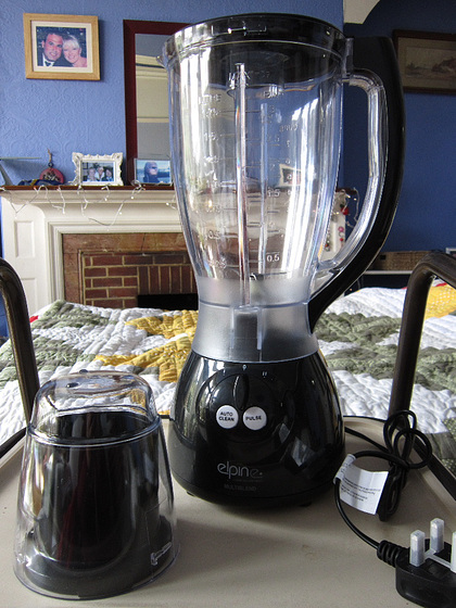 My new juicer, smoothie maker, grinder and shredder