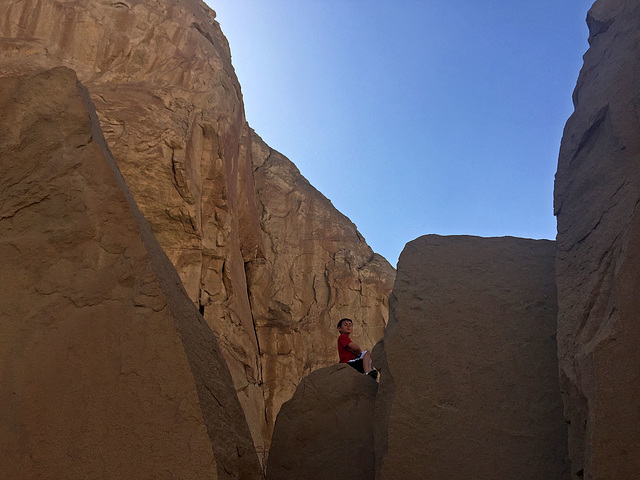 Calcite Mine Slot Canyon Hike (0684)