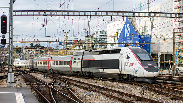171104 Lausanne TGV LYRIA