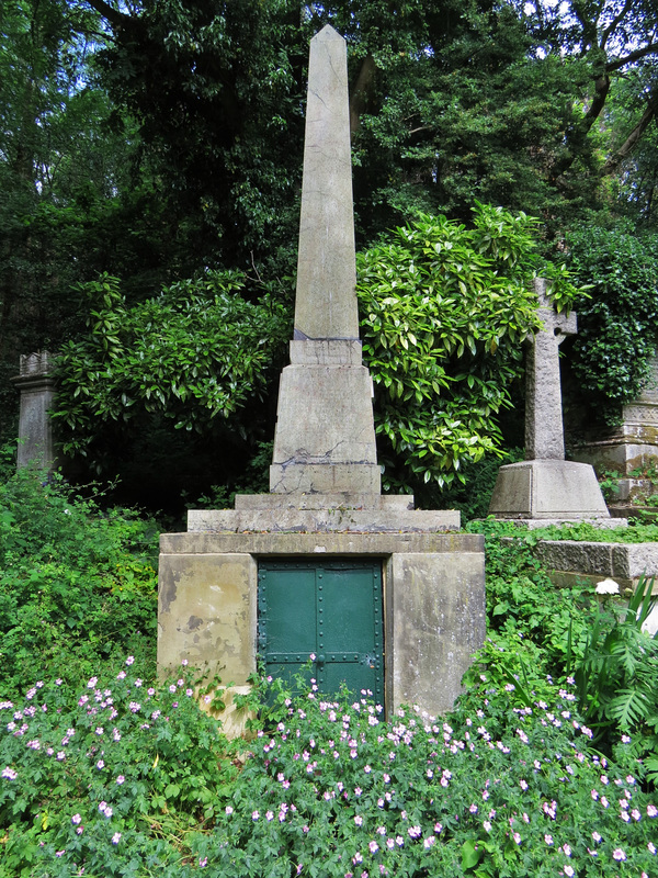 highgate west cemetery, london
