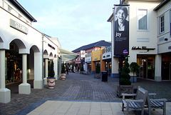 NL - Roermond - Outlet Center