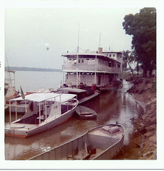 Bandundu waterfront, Zaire, 1975