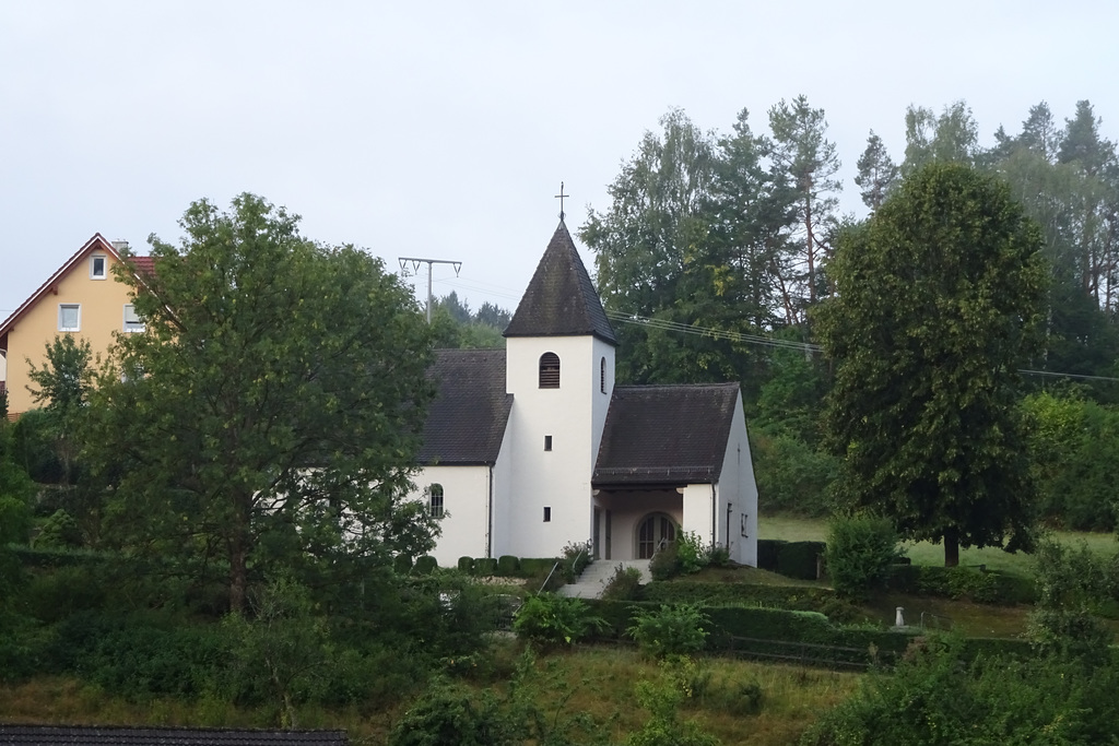Högen, Pfarrkirche St. Johannes