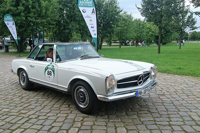 Mercedes Benz 250 SL