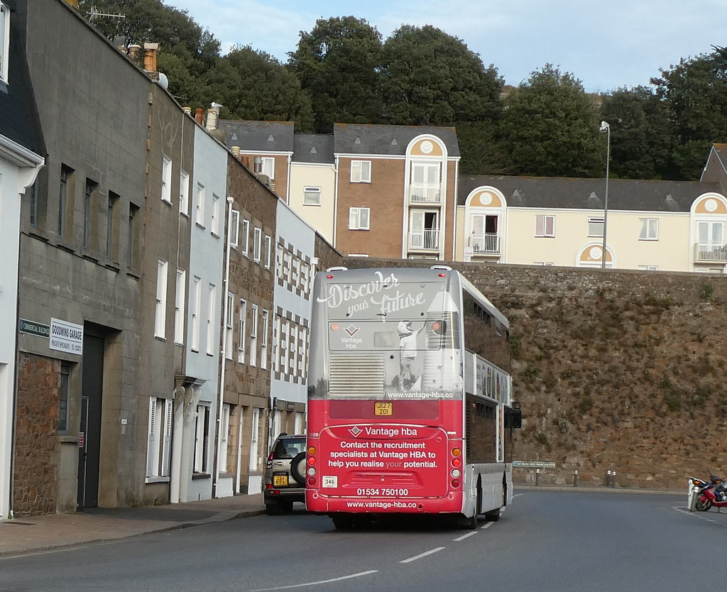 Libertybus 2909 (J 127201) (ex YR59 NPE) in St. Helier - 3 Aug 2019  (P1030479)