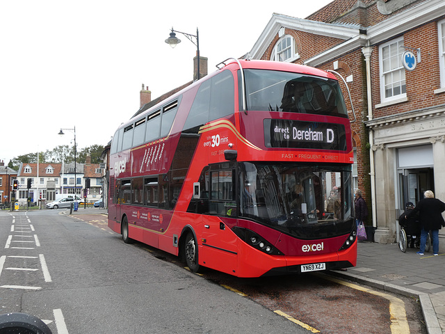 First Eastern Counties 36905 (YN69 XZJ) in East Dereham - 28 Sep 2020 (P1070818)