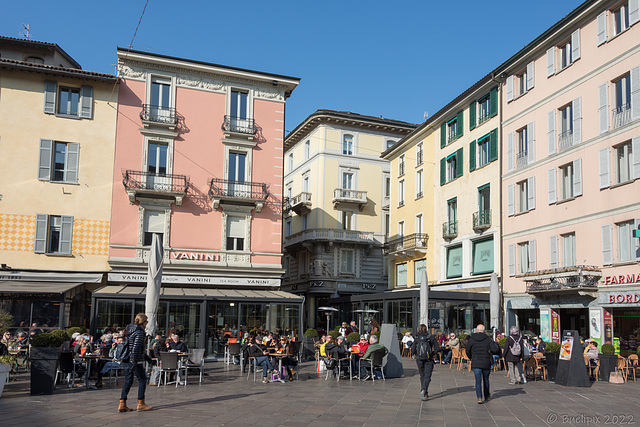 Lugano - Piazza Riforma (© Buelipix)