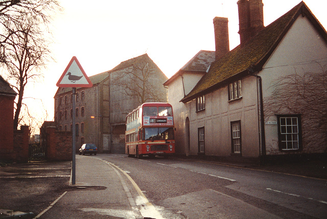 Eastern Counties VR206 (XNG 206S) in Mildenhall – Dec 1992 (183-22A) Eastern Counties VR206 (XNG 206S) in Mildenhall – Dec 1992 (183-22A)