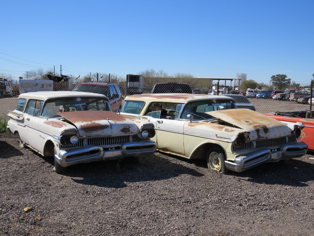 1957 Mercury Commuter & Voyager Wagons