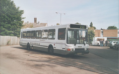 BurtonsCoaches P908 PWW (still in Universitybus livery) at Thetford - 3 Oct 2005 (551-10)