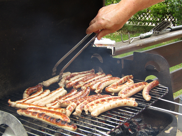 Tradition : Bratwürstl essen