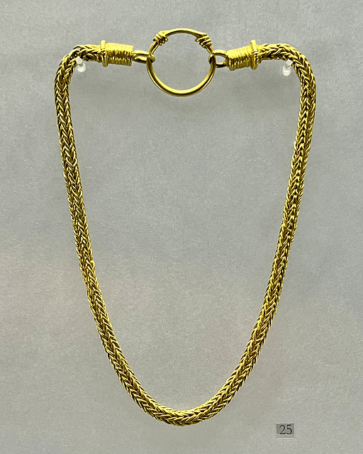 Perugia 2024 – Museo archeologico nazionale dell’Umbria – Necklace