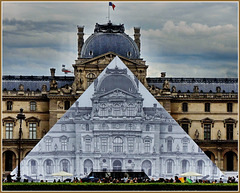 ...Le Louvre...!