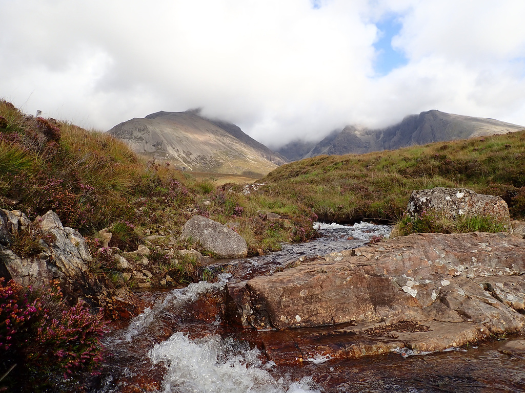 P8280156 towards Sgurr Alasdair