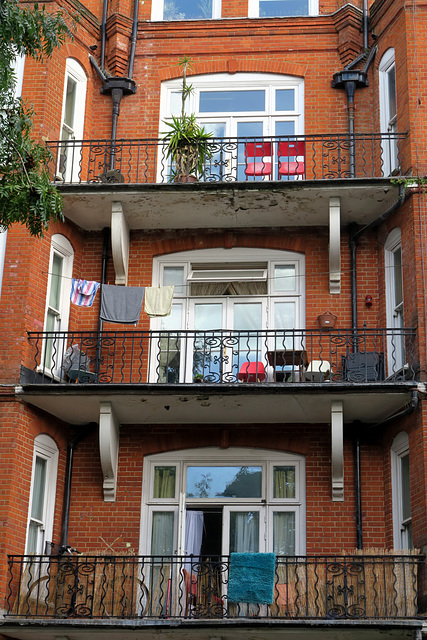 IMG 0857-001-The Grange Balconies