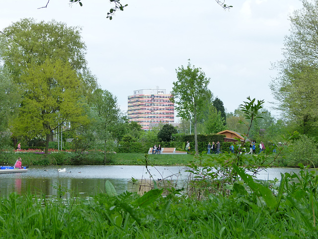 Umweltbehörde im Hintergrund