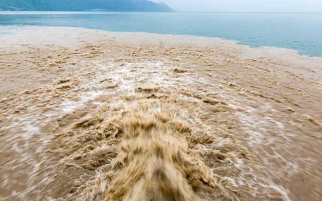 150504 crue Baye de Montreux 4