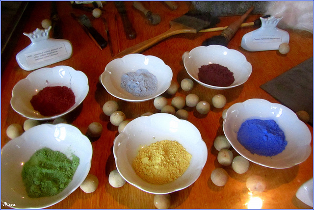 Pigments pour décorer la porcelaine