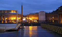 zur blauen Stunde im Vatikan (© Buelipix)