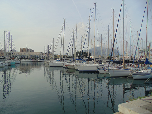 Im Hafen von Palermo