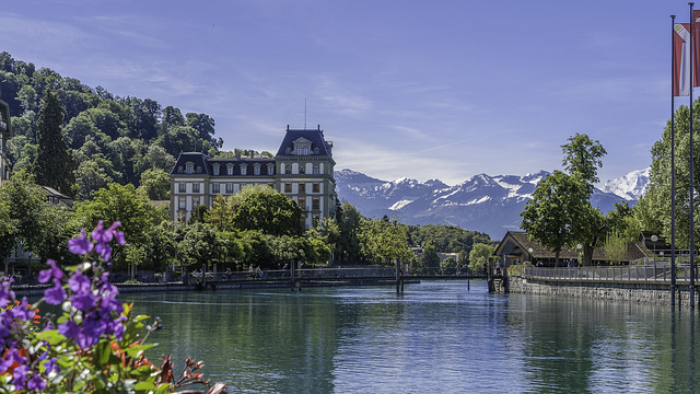 morgens in Thun (© Buelipix)