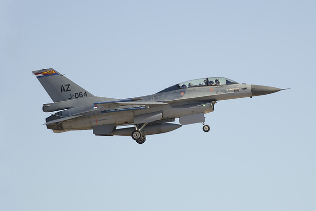 Royal Netherlands Air Force General Dynamics F-16B Fighting Falcon J-064 (86-0064)