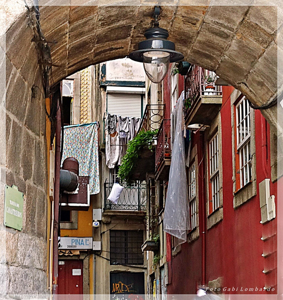 a look in a lane in PORTO /Portugal