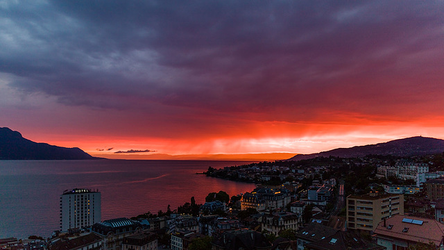 150813 Montreux crepuscule