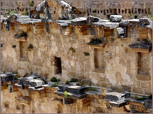 Manavgat : Antic Tiyatro di Aspendos   (detail)