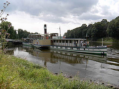 Raddampfer "Meissen" auf der Elbe bei Pillnitz