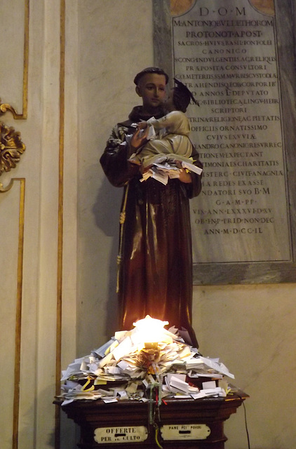 Statue of St. Francis in Santa Maria in Trastevere, June 2012