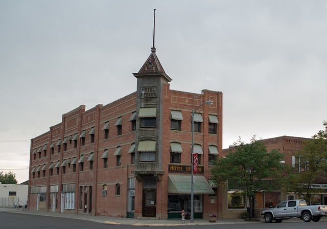 Hardin MT Hotel Becker (#0447)