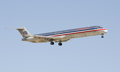 American Airlines McDonnell Douglas MD-82 N424AA