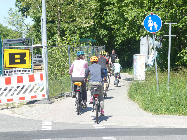 zwischenzeitlicher Zustand: Baustelle Rammrathbrücke über den Teltowkanal (Warthestraße in Teltow)