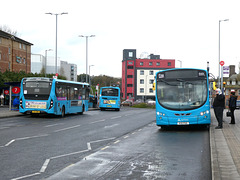 Arriva buses at Luton Interchange - 14 Apr 2023 (P1140970)