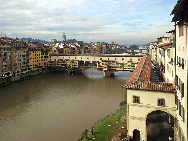 Firenze - The Arno and Pontevecchio