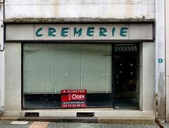 Montmarault - Cremerie