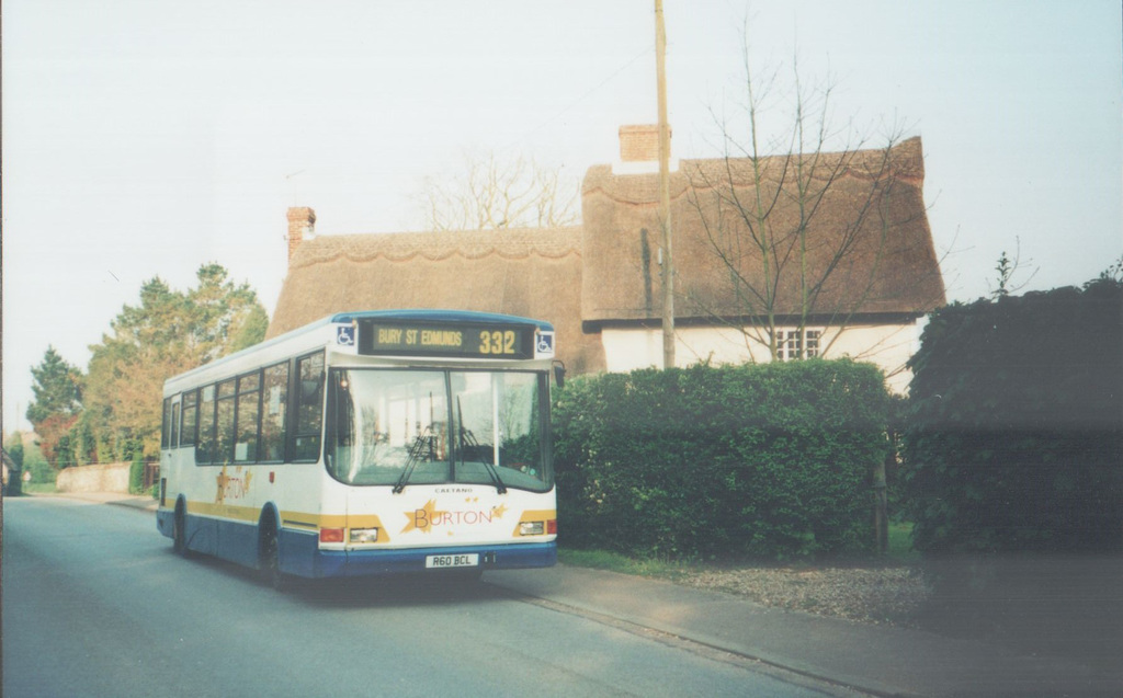 Burtons Coaches R60 BCL (HX51 LRK) at Barnham - 23 April 2005 (544-15A)