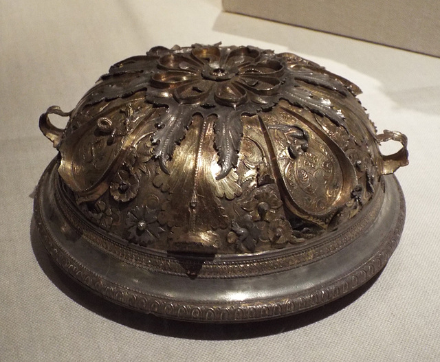 Gilded Silver Cup from Falerii Novi in the Metropolitan Museum of Art, July 2016