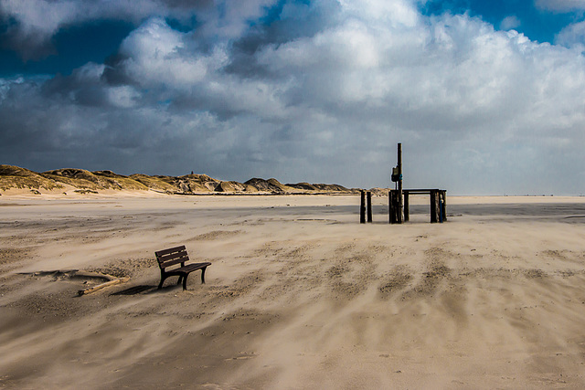 hBB - happy Beach Bench on a Monday (120°)