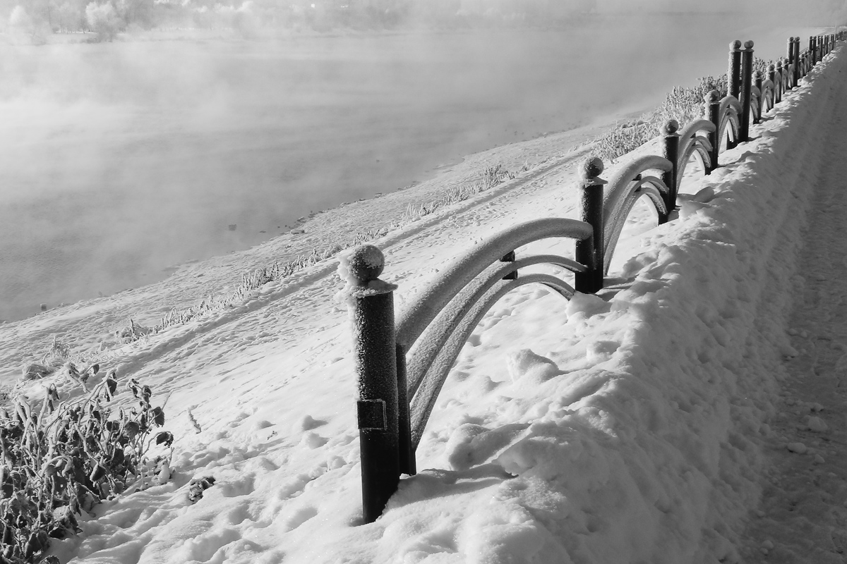 Waves fence