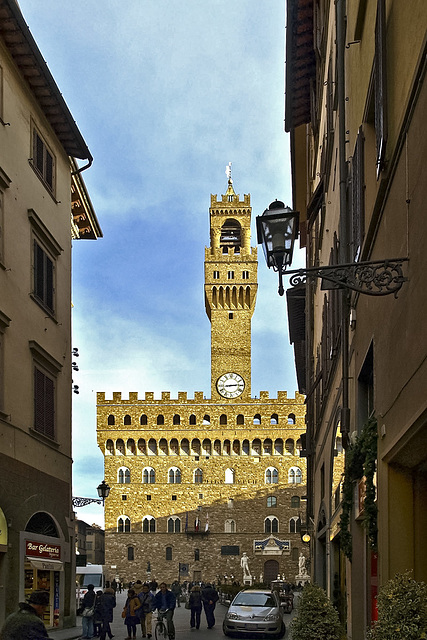 Firenze - Palazzo Vecchio seen from street Vacchereccia