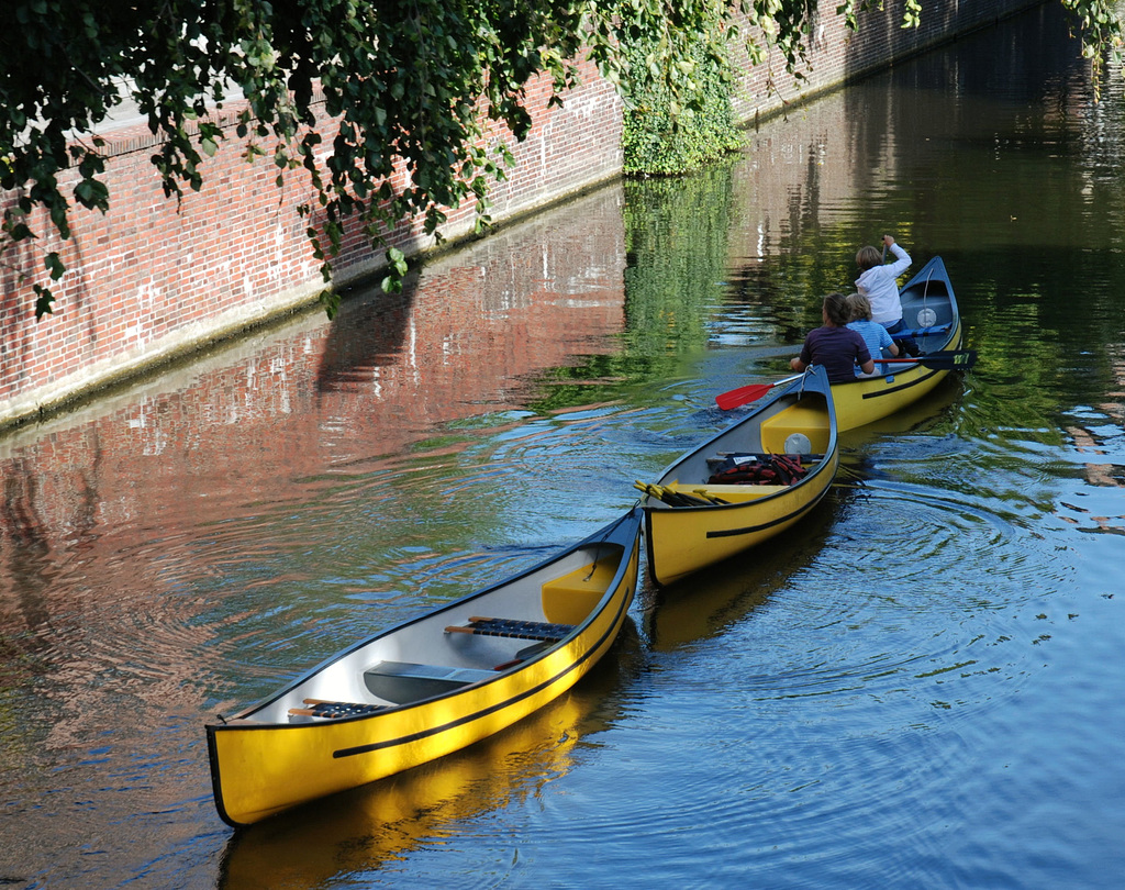 Triple: Zu Wasser....