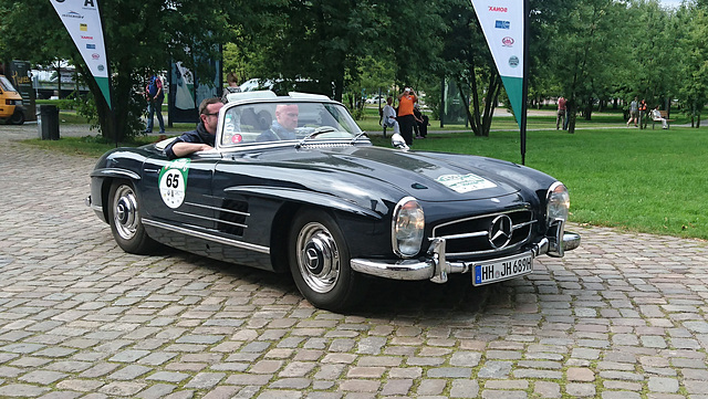 MB 300 SL