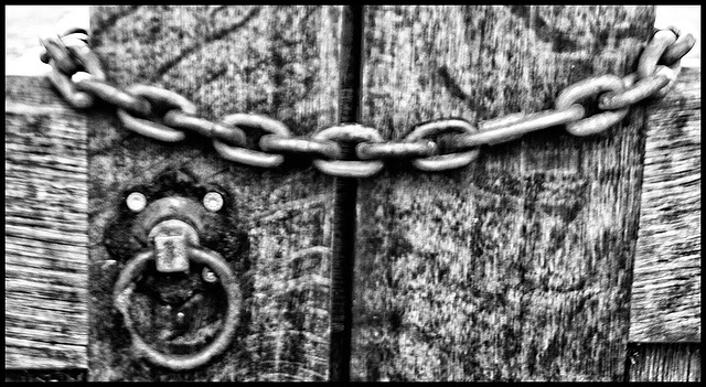 CHAINED GATE CHAINED GATE