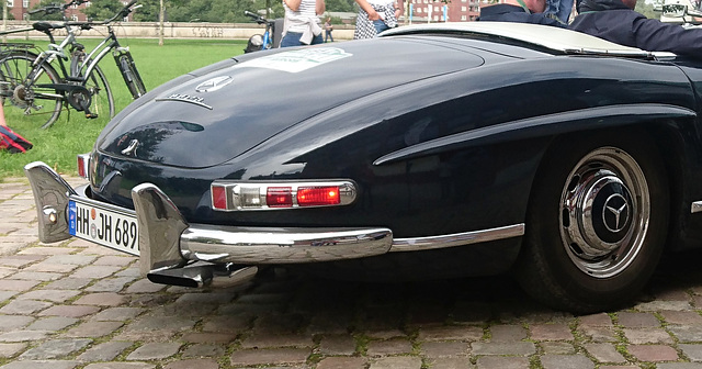 MB 300 SL